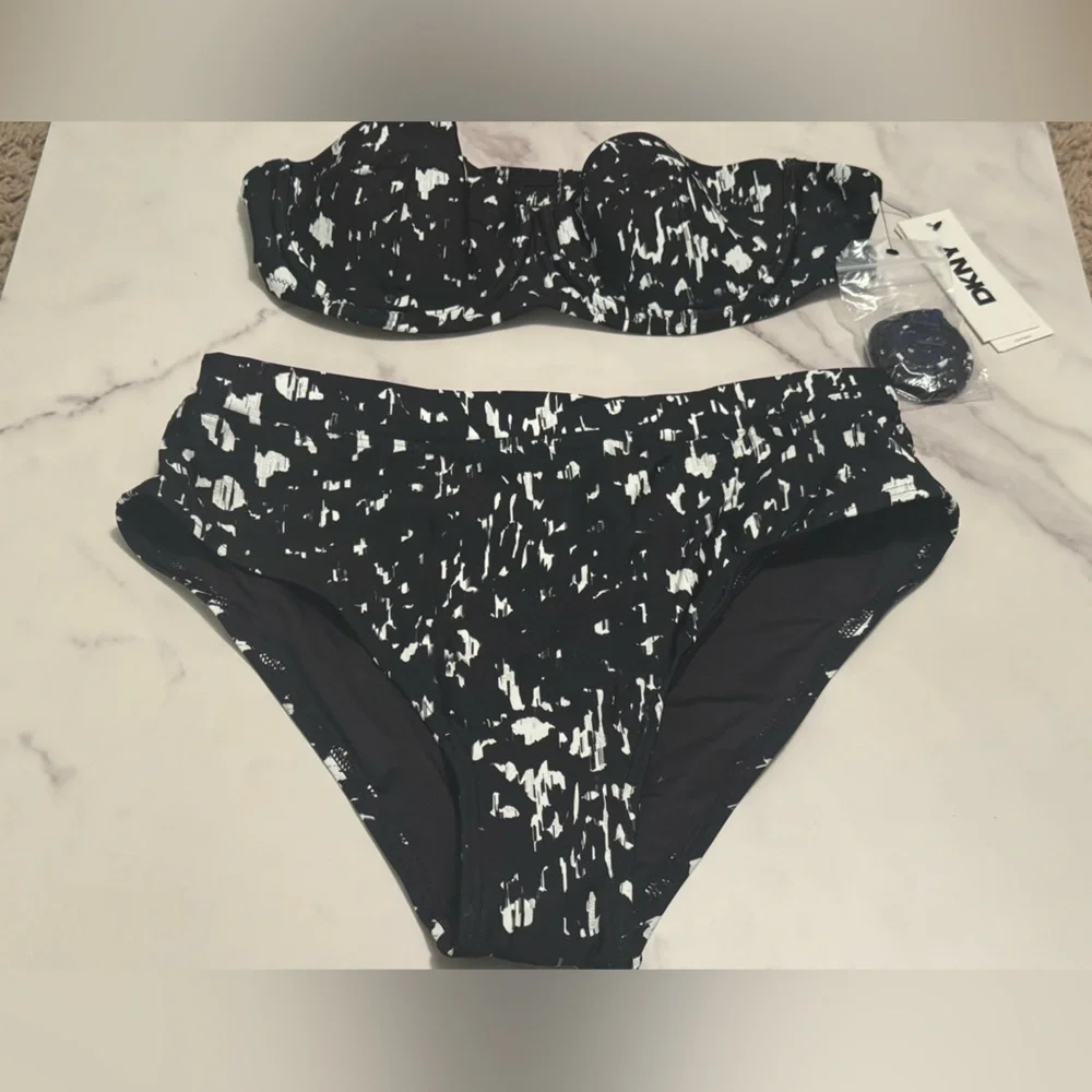 DKNY Swimwear Women’s Black Animal Print Bandeau Bikini Swimsuit Size M - Picture 2 of 6